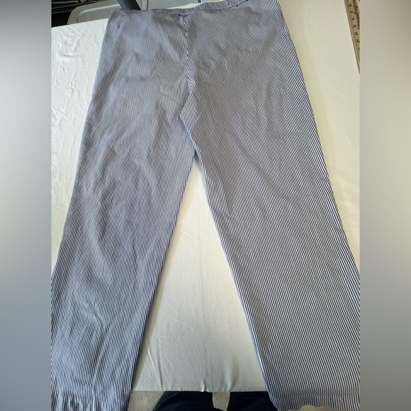 Alfred Dunner Blue and White Dress Pants Classic Straight-Leg - Picture 2 of 7